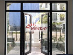 Cửa nhựa lõi thép 4 cánh quay giúp nhà đẹp và thoáng hơn